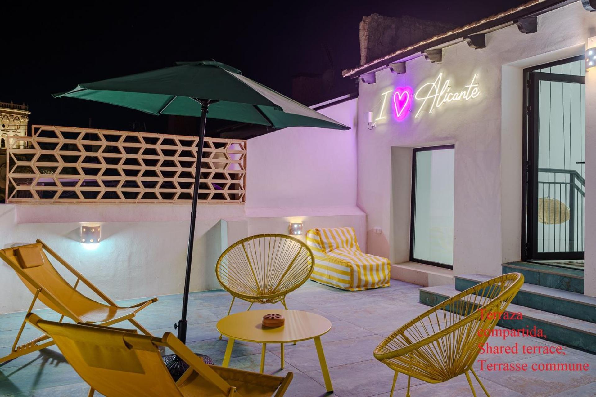 Luxurious Studio In Historic Center Of Alicante Exteriör bild